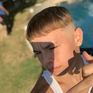 Meet your Posher, Tyler